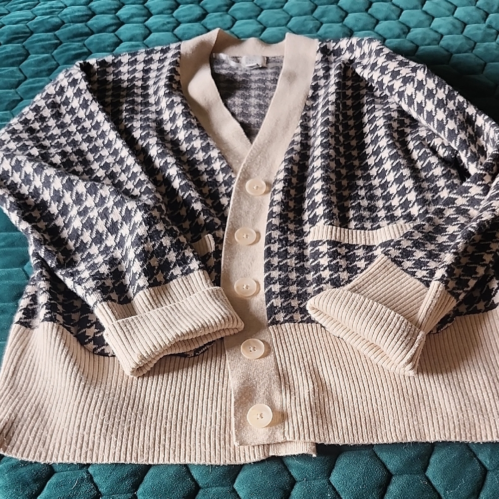 a new day Black and Cream Houndstooth Cardigan